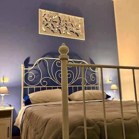Vico Longo 25 - Ensuit Flat In The Heart Of Naples Extérieur photo