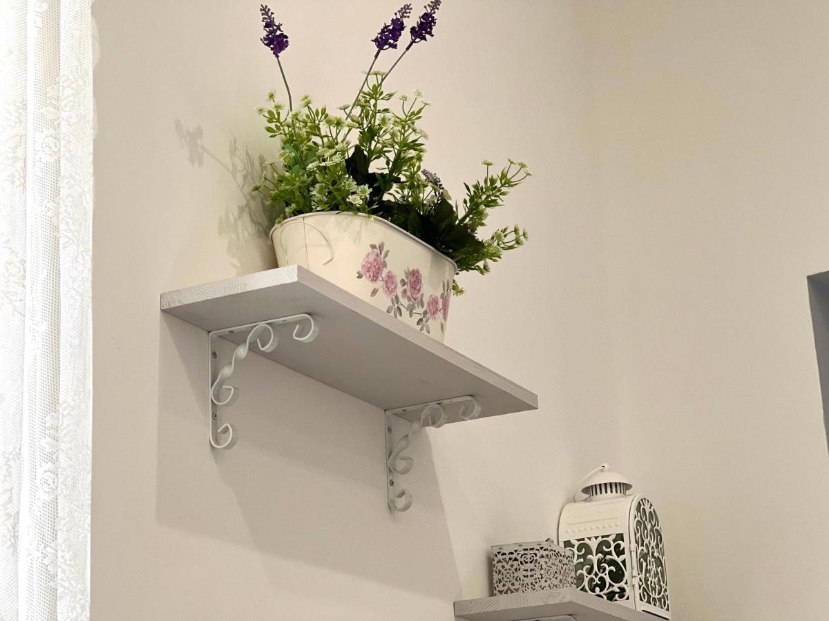 Vico Longo 25 - Ensuit Flat In The Heart Of Naples Extérieur photo