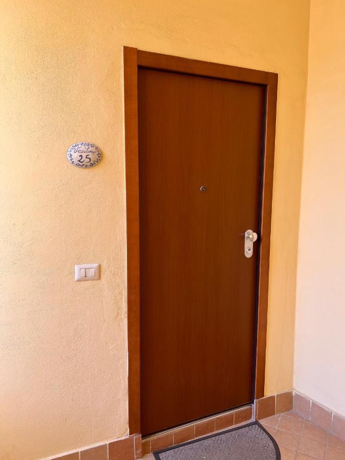 Vico Longo 25 - Ensuit Flat In The Heart Of Naples Extérieur photo